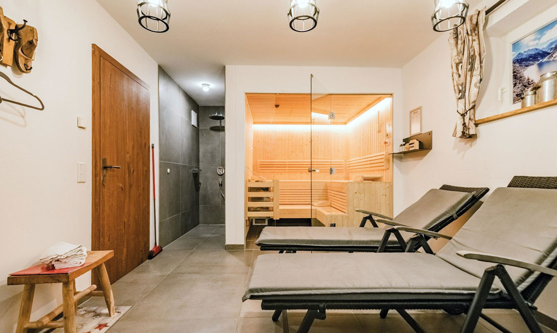 Wellnessbereich mit Sauna