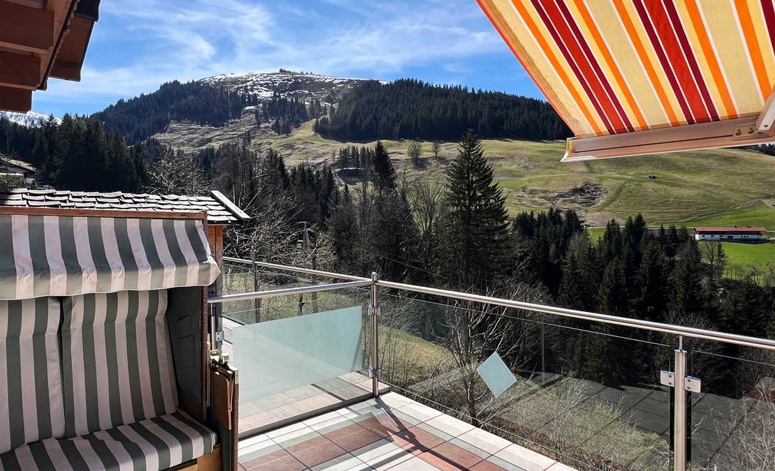 Terrasse mit traumhaftem Bergblick